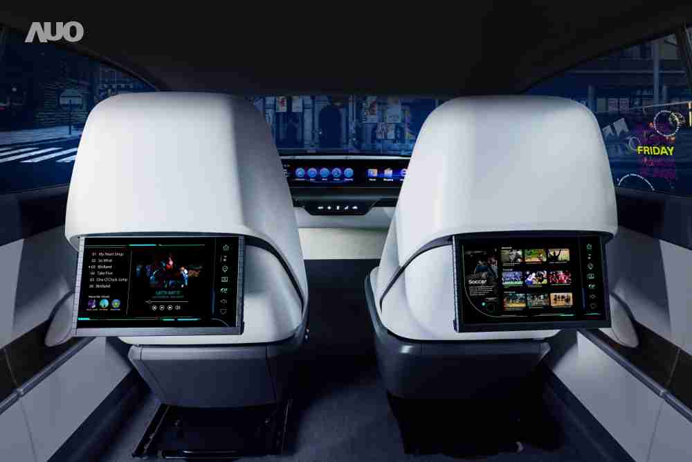 NG大舞台新一代Smart Cockpit 2024，，以Micro LED先进显示技术优势，，，，创建〝可卷式后座娱乐显示器〞，，仅在互动时才显示出所需画面及信息，，，扩充更丰富的娱乐和交互信息服务，，，获国际奖项荣耀